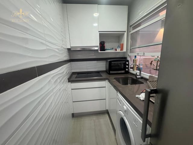 3 bedroom Villa for rent in Centro Urbano, Benidorm - € 1,500 (Ref: 9950488)