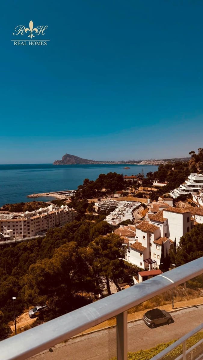 2 bedroom Penthouse for rent in Altea with pool garage - € 1,700 (Ref: 9950613)
