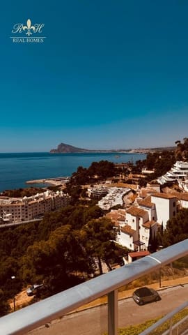 2 bedroom Penthouse for rent in Altea with pool garage - € 1,700 (Ref: 9950613)