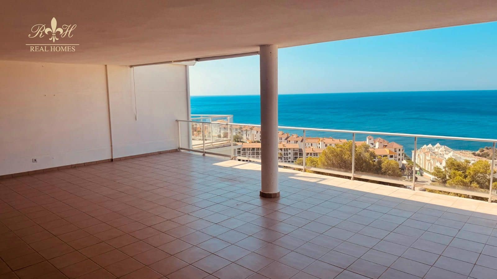 2 bedroom Penthouse for rent in Altea with pool garage - € 1,700 (Ref: 9950613)