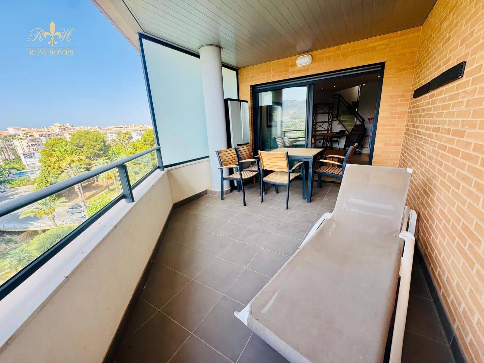 1 Zimmer Penthouse zu vermieten in Albir mit Pool Garage - 1.600 € (Ref: 9973589)
