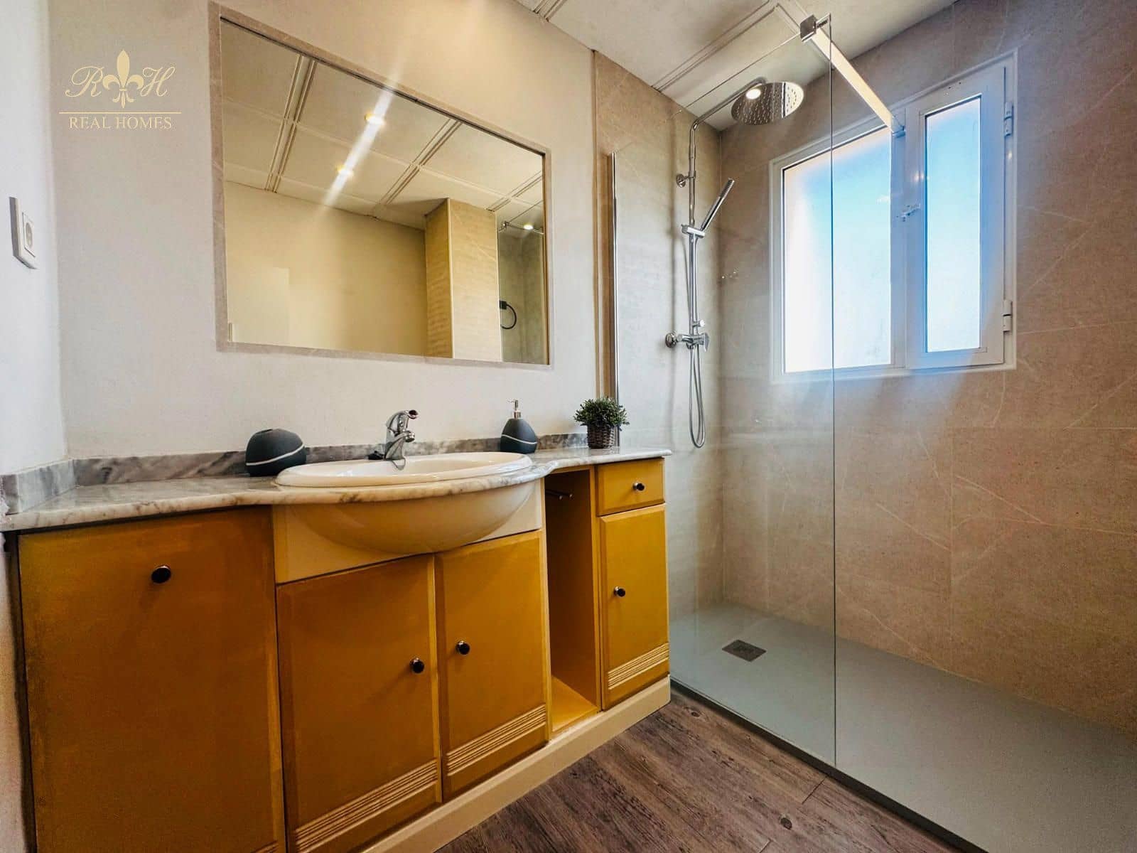 3 soverom Leilighet til salgs i Albir med garasje - € 369 000 (Ref: 9976398)