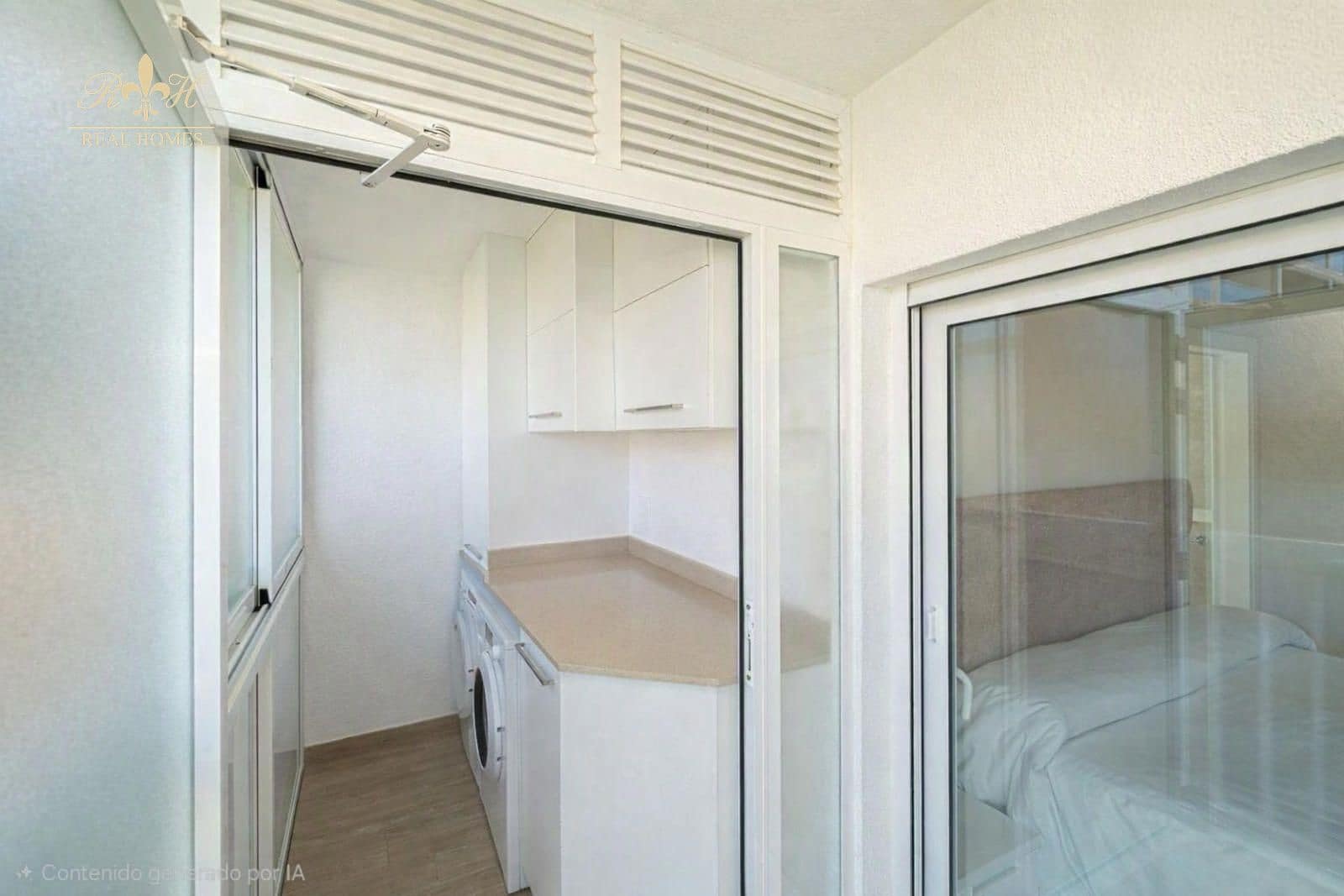 2 sovrum Lägenhet till salu i Benidorm med pool garage - 639 000 € (Ref: 9983887)