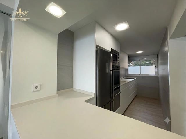 2 soverom Leilighet til salgs i Rincón de Loix, Benidorm med svømmebasseng garasje - € 639 000 (Ref: 9983887)