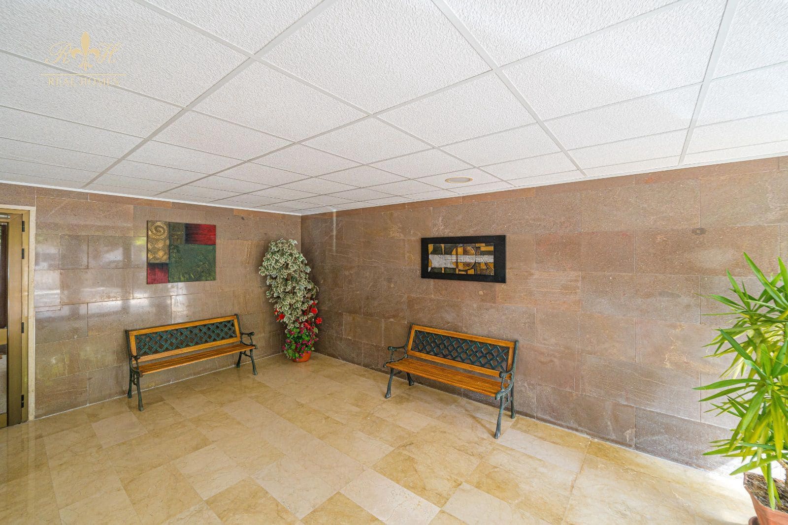 2 sovrum Lägenhet till salu i Benidorm med pool garage - 639 000 € (Ref: 9983887)