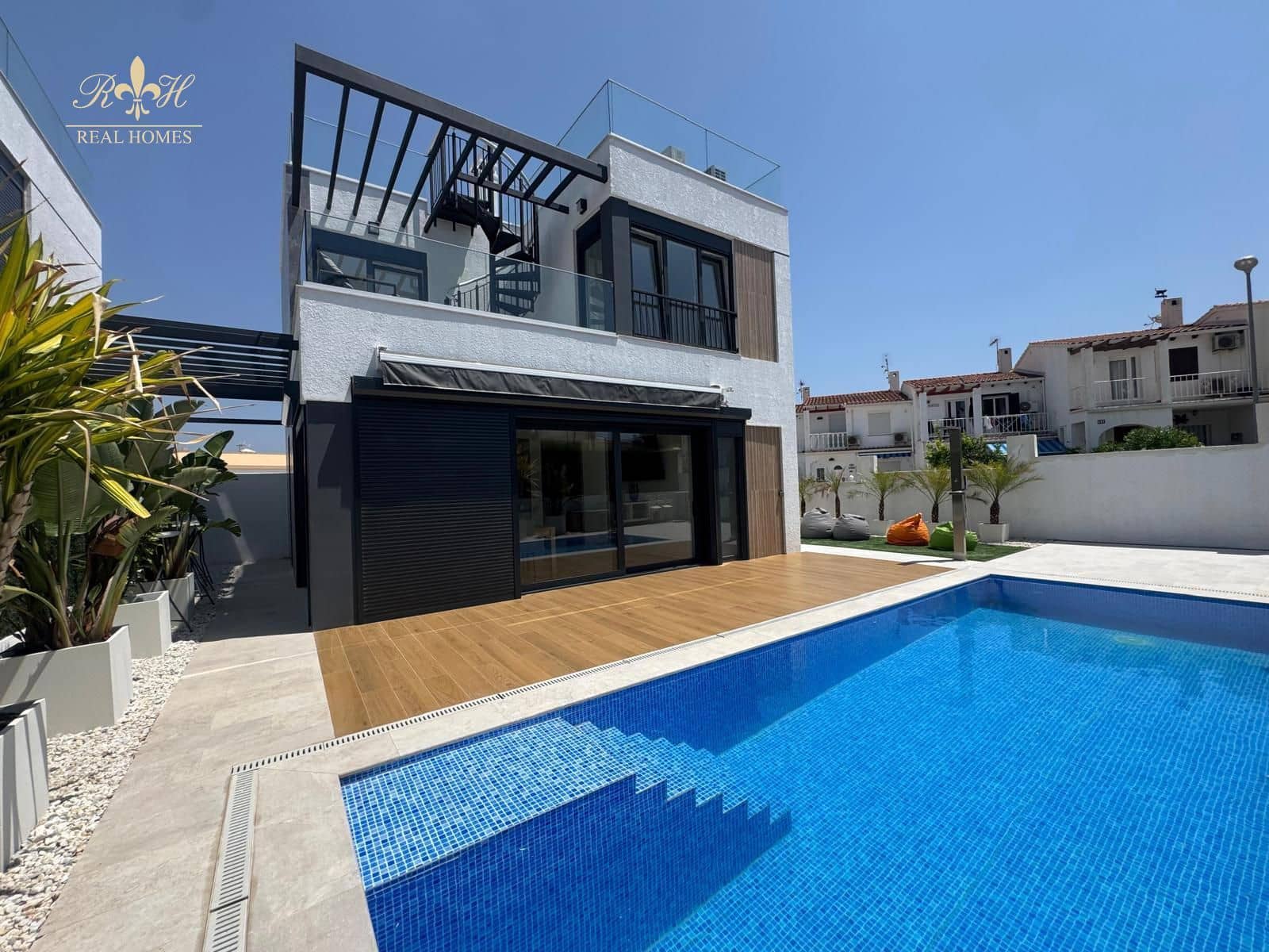 3 soveværelse Villa til salg i Barranco Hondo med swimmingpool - € 530.000 (Ref: 9993569)