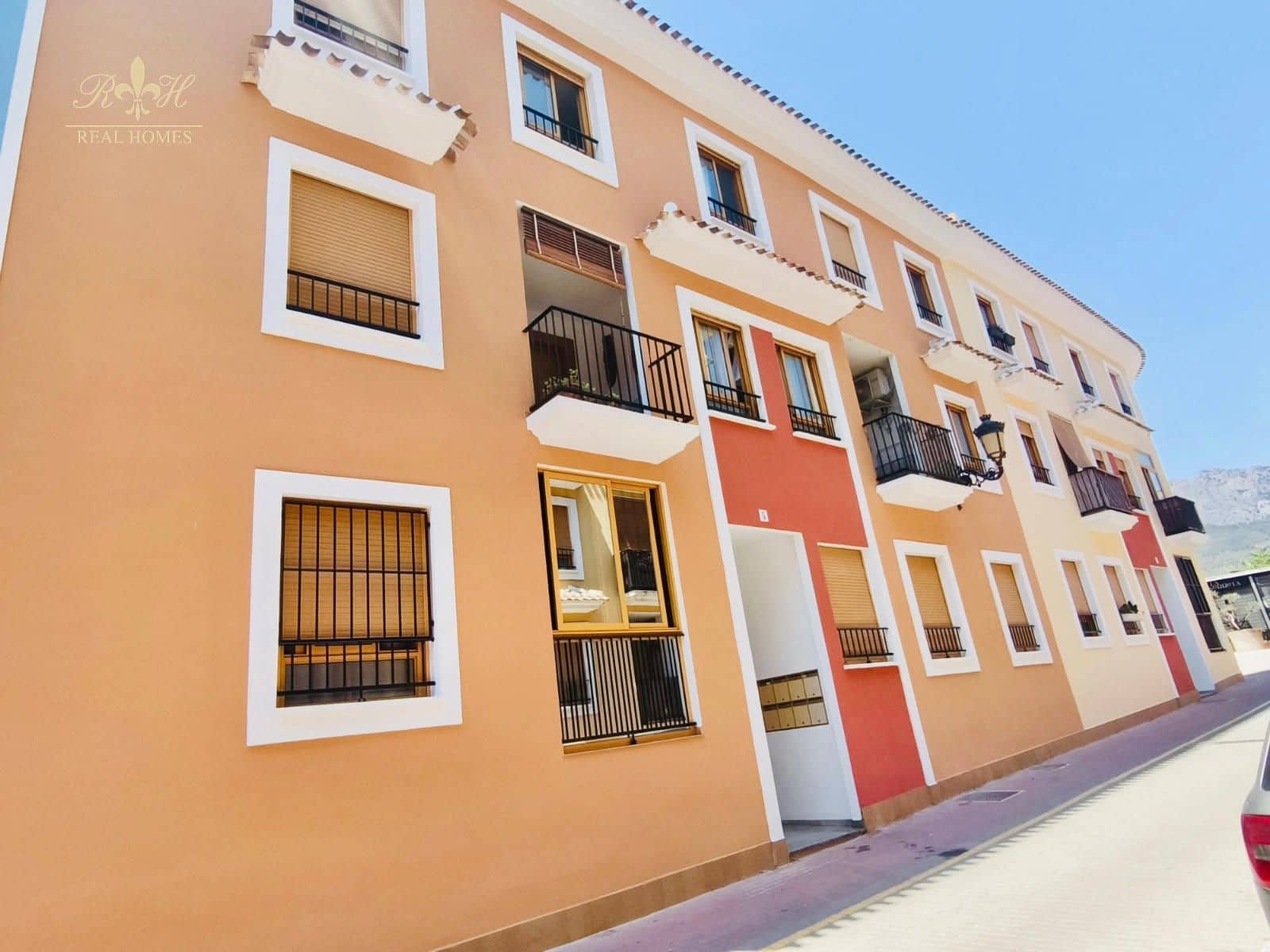 2 slaapkamer Flat te koop in Polop met garage - € 167.500 (Ref: 9994554)