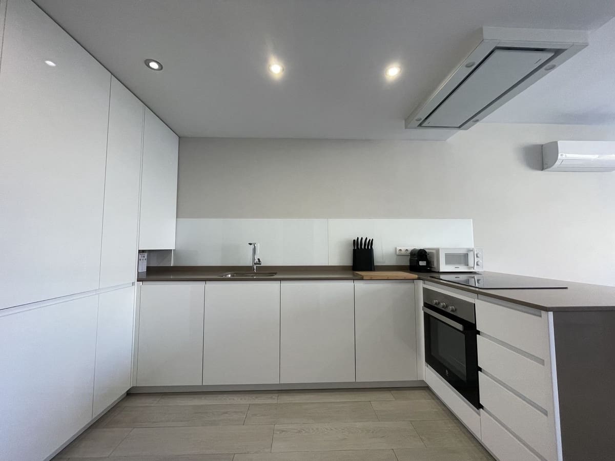 Apartamento de 1 habitación en Marbella en alquiler con piscina - 1.450 € (Ref: 10019480)