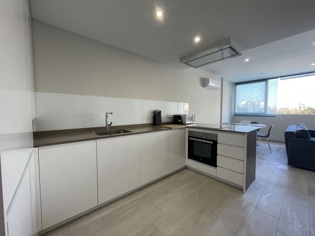 Apartamento de 1 habitación en Huerta Belón - Calvario, Marbella en alquiler con piscina - 1.450 € (Ref: 10019480)