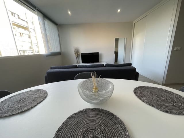 Apartamento de 1 habitación en Huerta Belón - Calvario, Marbella en alquiler con piscina - 1.450 € (Ref: 10019480)