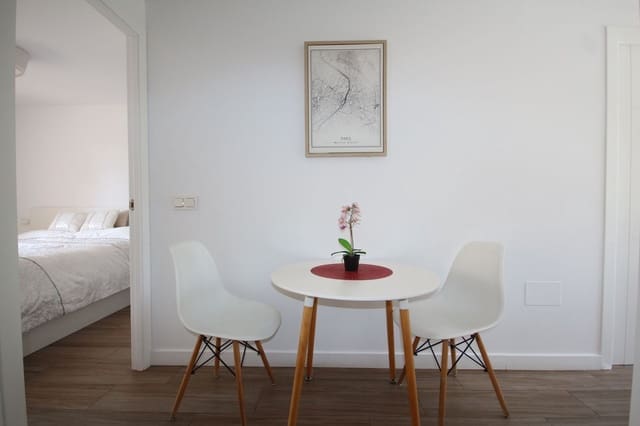 1 sypialnia Apartament na sprzedaż w Huerta Belón - Calvario, Marbella - 269 500 € (Ref: 9891029)