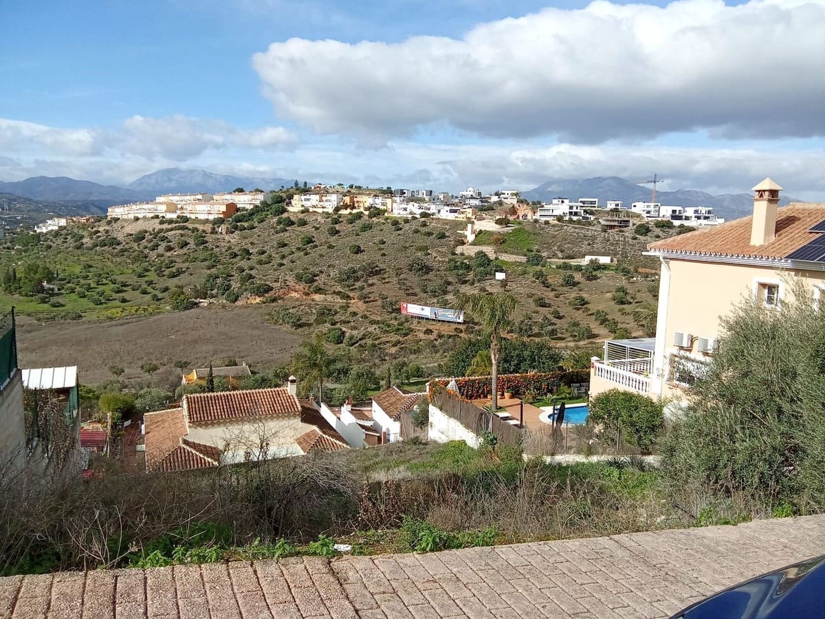 Building Plot for sale in Coin - € 94,000 (Ref: 9902302)