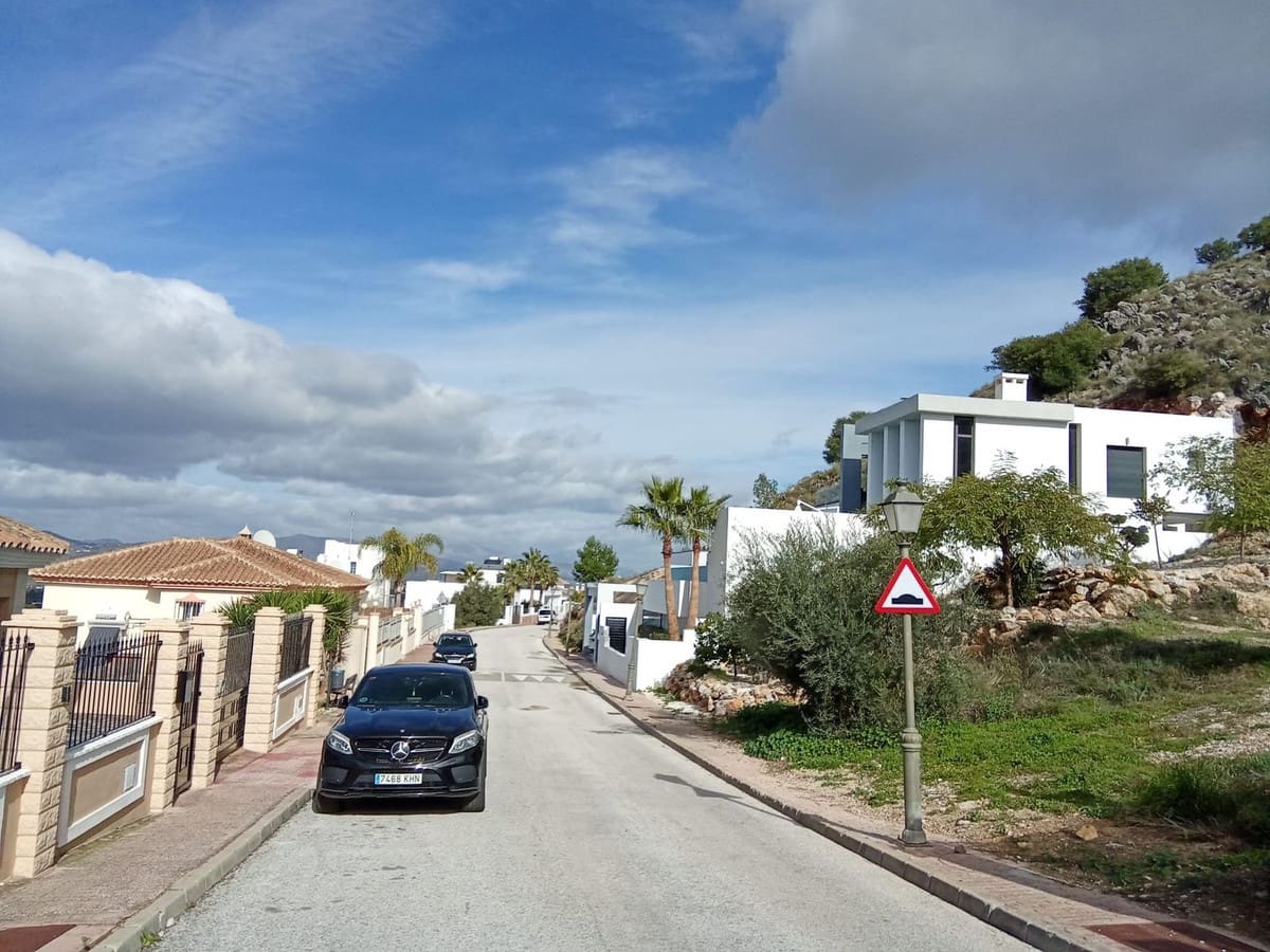 Building Plot for sale in Coin - € 94,000 (Ref: 9902302)