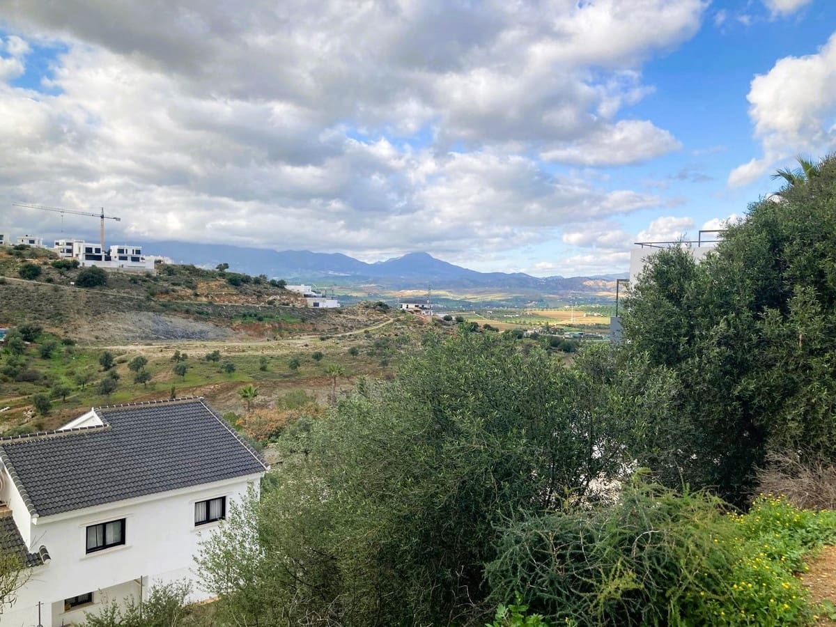 Building Plot for sale in Coin - € 94,000 (Ref: 9902302)