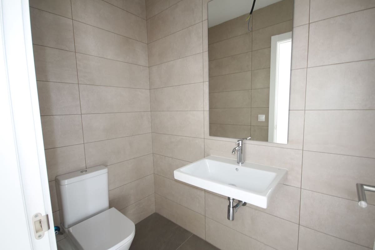 3 camera da letto Villetta Bifamiliare in vendita in Riviera del Sol con piscina garage - 605.000 € (Rif: 9905004)