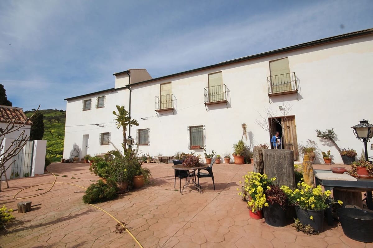 20 camera da letto Finca/Casa di Campagna in vendita in Almogia con piscina garage - 1.400.000 € (Rif: 9905243)