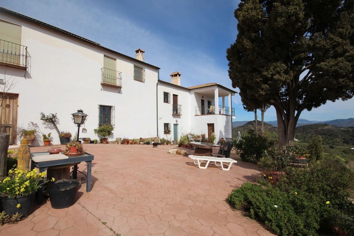 20 camera da letto Finca/Casa di Campagna in vendita in Almogia con piscina garage - 1.400.000 € (Rif: 9905243)