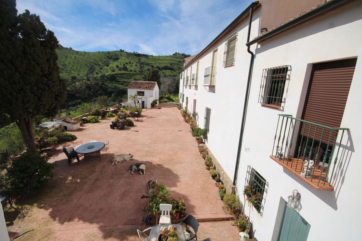 20 camera da letto Finca/Casa di Campagna in vendita in Almogia con piscina garage - 1.400.000 € (Rif: 9905243)