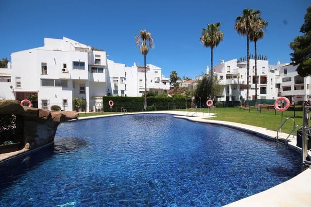 3 Zimmer Penthouse zu verkaufen in Elviria, Marbella mit Pool Garage - 450.000 € (Ref: 9918664)