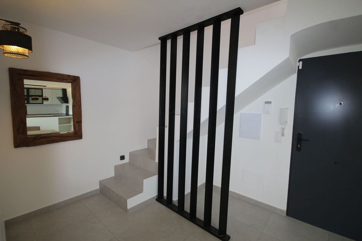 3 slaapkamer Penthouse te huur in Elviria met zwembad garage - € 2.500 (Ref: 9918667)