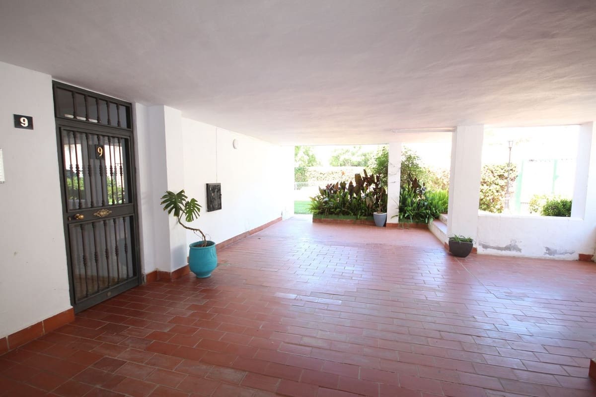 3 slaapkamer Penthouse te huur in Elviria met zwembad garage - € 2.500 (Ref: 9918667)
