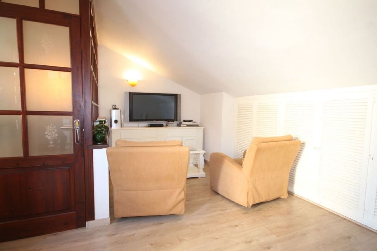 Casa de 5 habitaciones en Marbella en venta con piscina garaje - 850.000 € (Ref: 9918853)