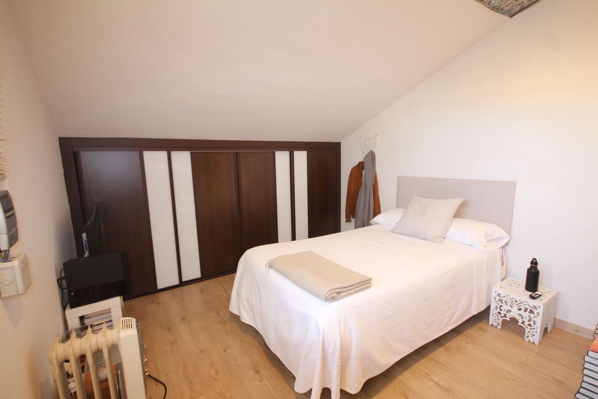 Casa de 5 habitaciones en Marbella en venta con piscina garaje - 850.000 € (Ref: 9918853)