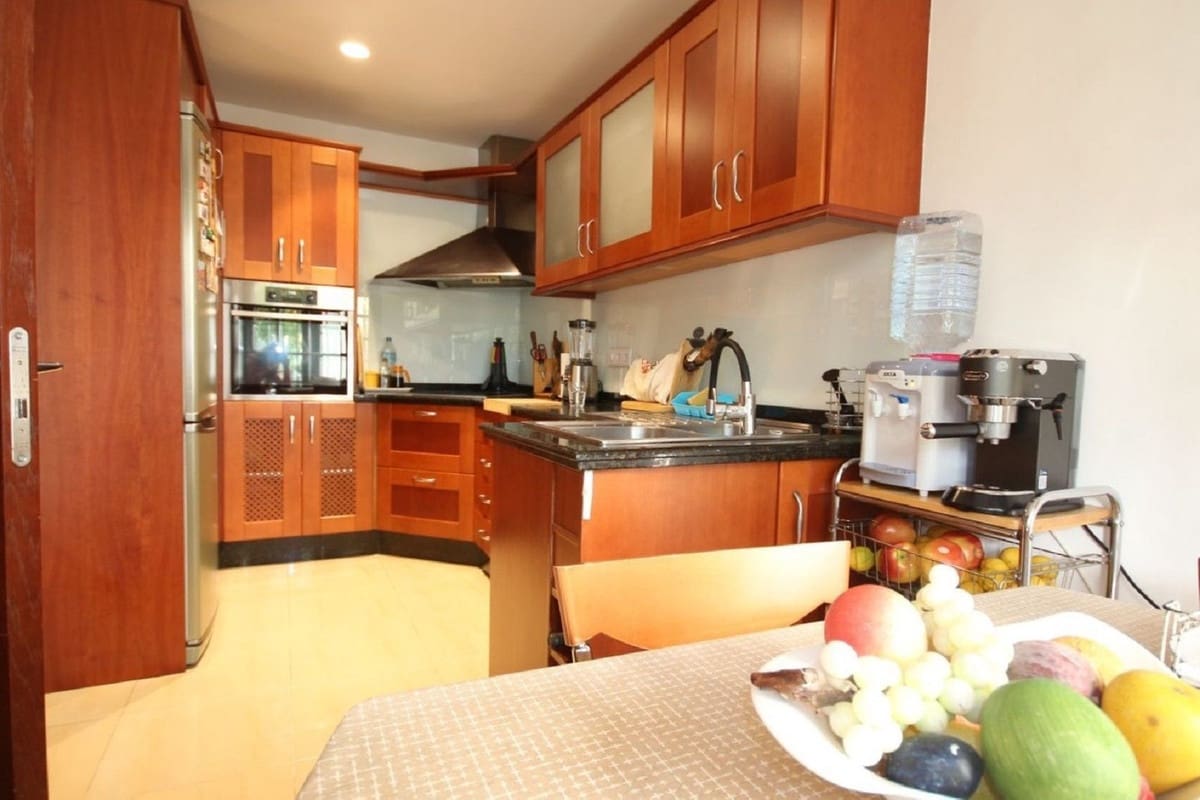 Casa de 5 habitaciones en Marbella en venta con piscina garaje - 850.000 € (Ref: 9918853)