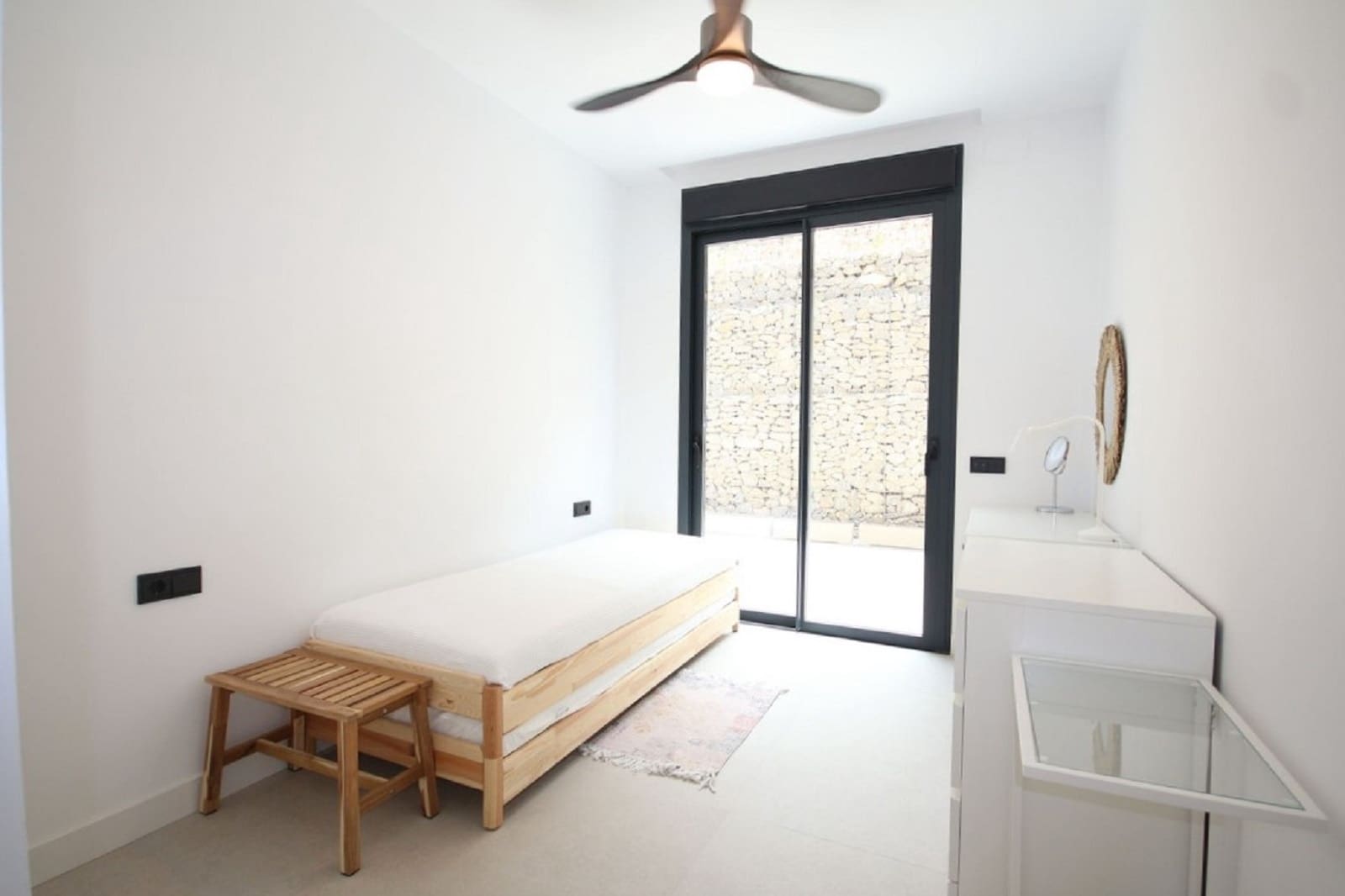 3 quarto Apartamento para arrendar em Los Monteros com piscina garagem - 3 750 € (Ref: 9925203)