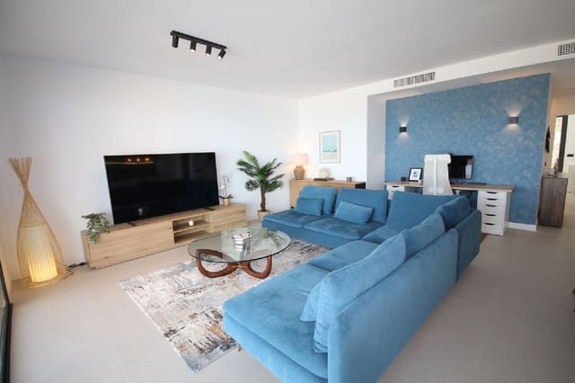 3 quarto Apartamento para arrendar em Los Monteros, Marbella com piscina garagem - 3 750 € (Ref: 9925203)