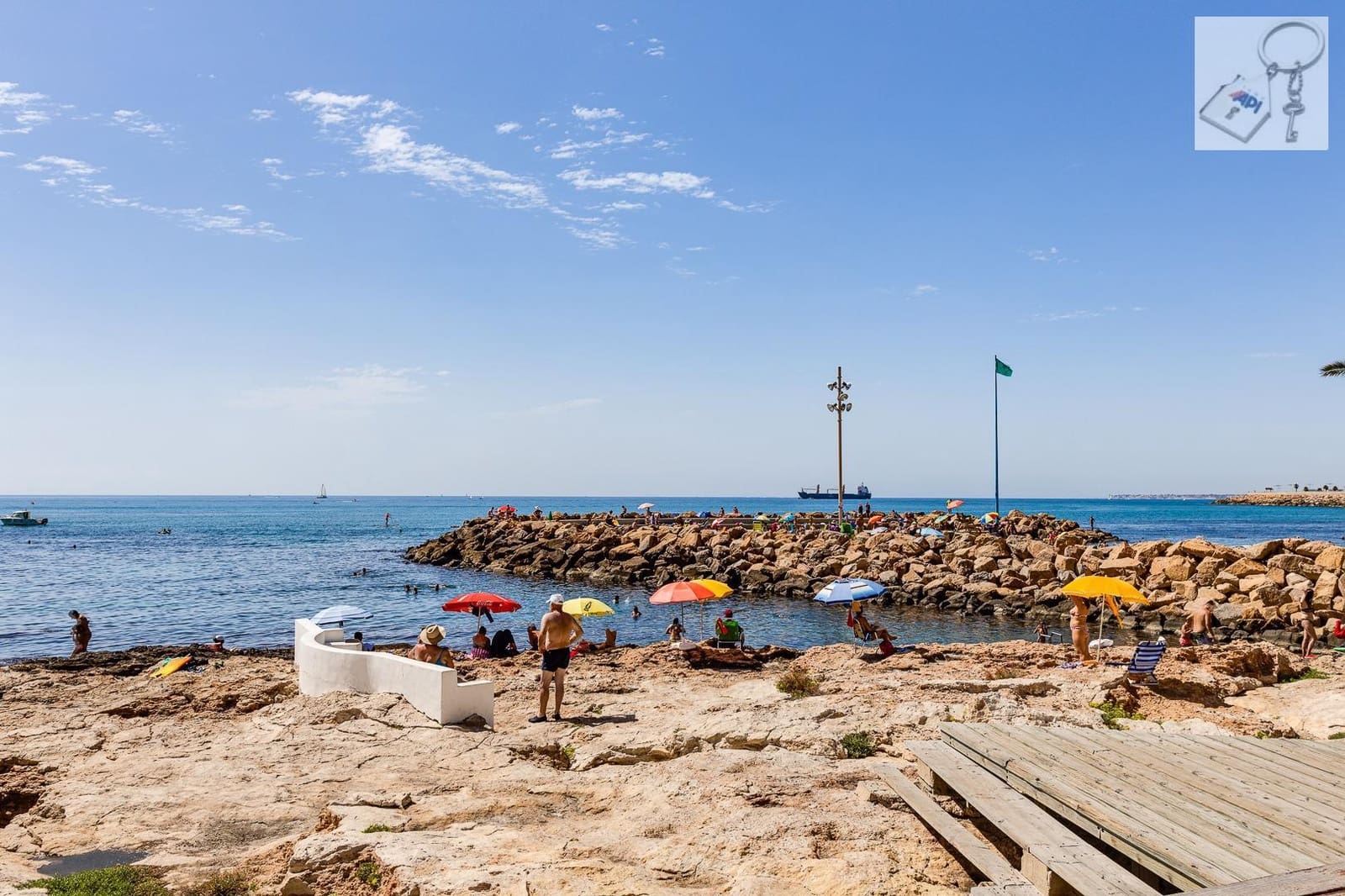 Apartamento de 3 habitaciones en Torrevieja en venta - 220.000 € (Ref: 10010243)