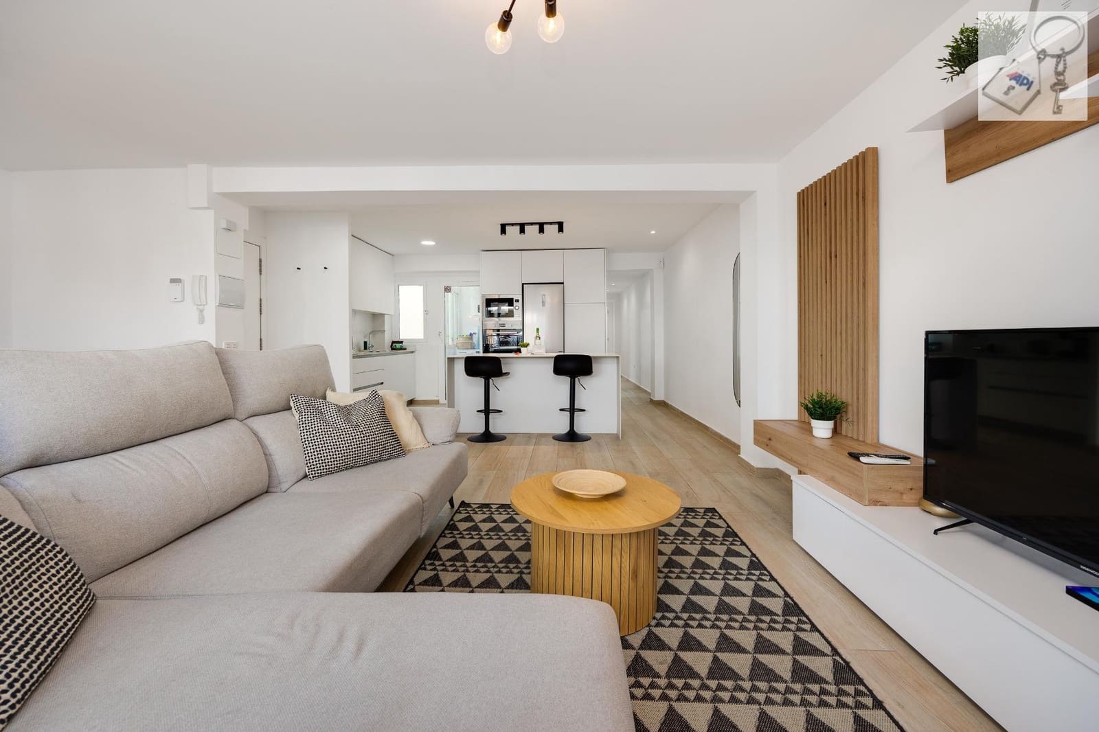 Apartamento de 3 habitaciones en Torrevieja en venta - 220.000 € (Ref: 10010243)