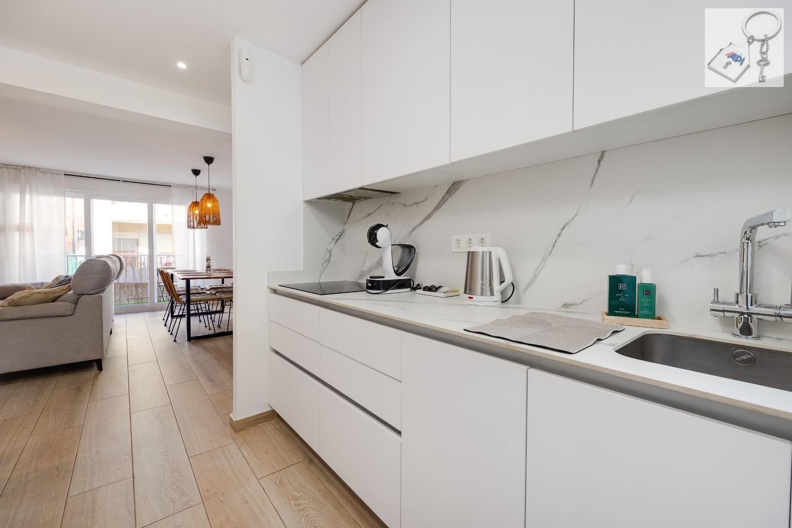 Apartamento de 3 habitaciones en Torrevieja en venta - 220.000 € (Ref: 10010243)