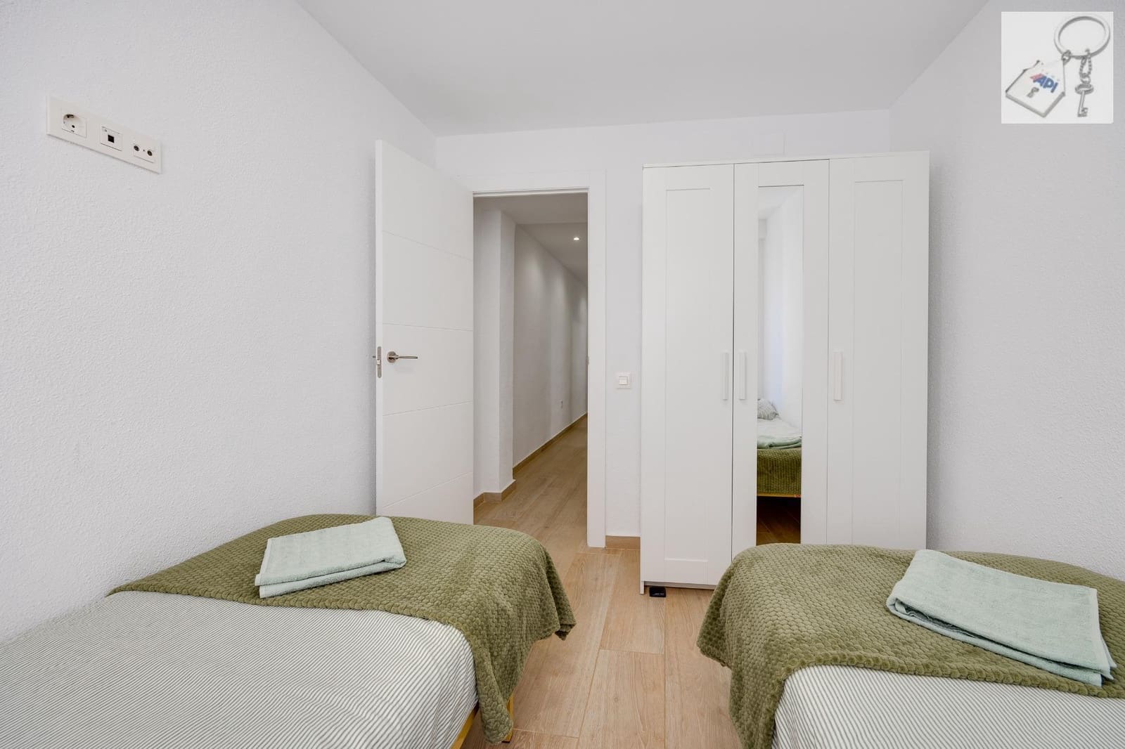 Apartamento de 3 habitaciones en Torrevieja en venta - 220.000 € (Ref: 10010243)