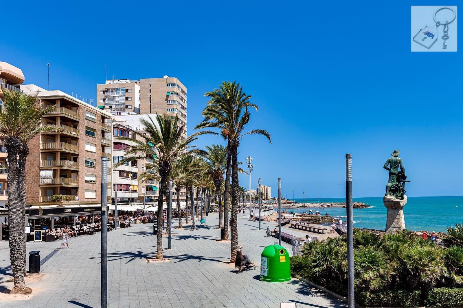 Apartamento de 3 habitaciones en Torrevieja en venta - 220.000 € (Ref: 10010243)