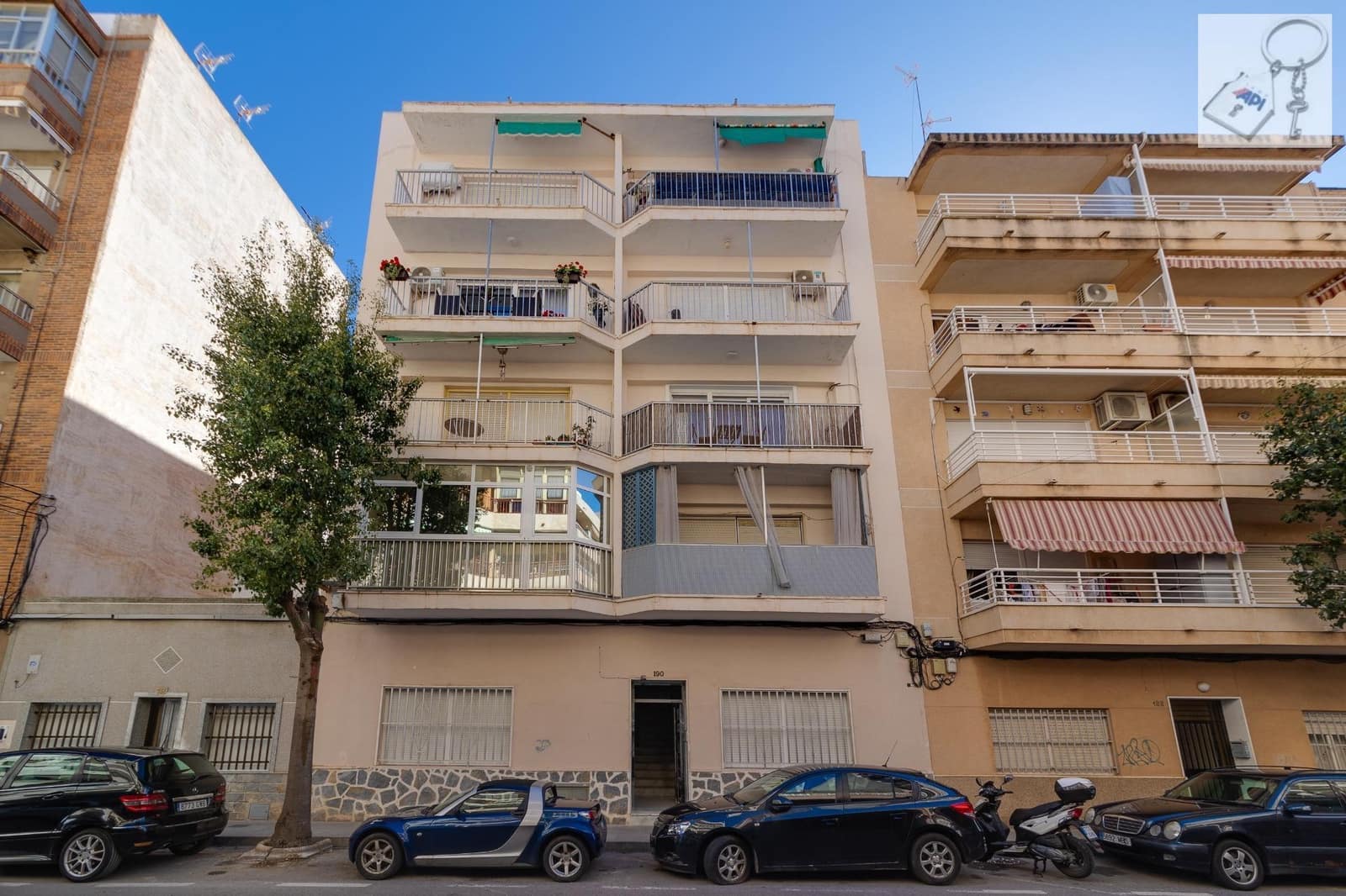 Apartamento de 3 habitaciones en Torrevieja en venta - 220.000 € (Ref: 10010243)