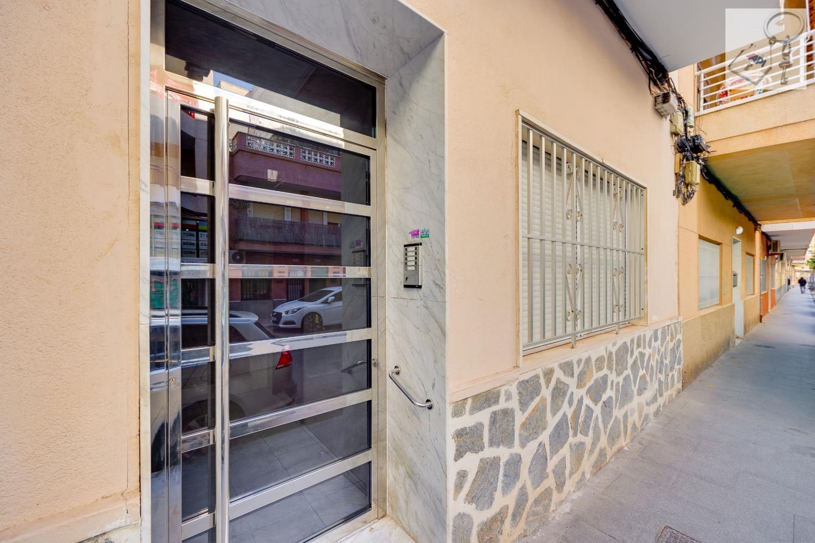 Apartamento de 3 habitaciones en Torrevieja en venta - 220.000 € (Ref: 10010243)