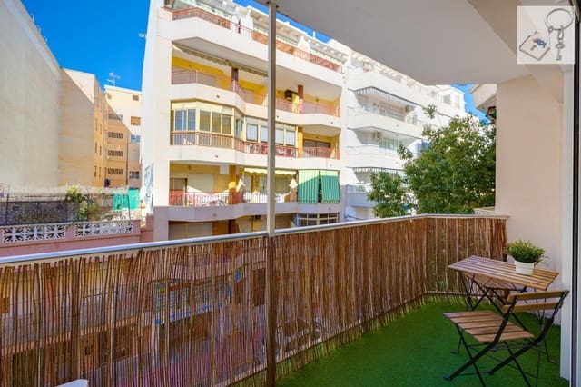 Apartamento de 3 habitaciones en Torrevieja en venta - 220.000 € (Ref: 10010243)