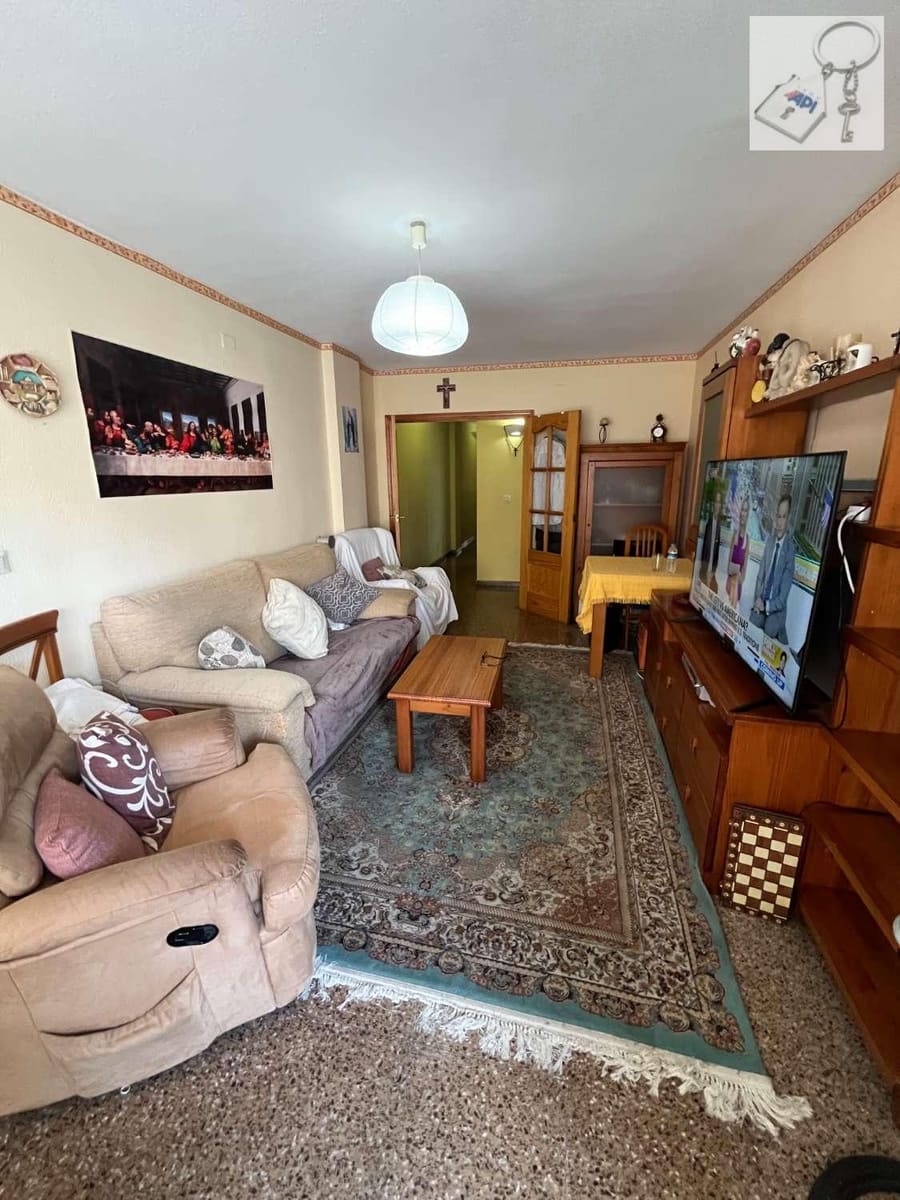 4 bedroom Beach Apartment for sale in Torrevieja - € 259,000 (Ref: 10012798)