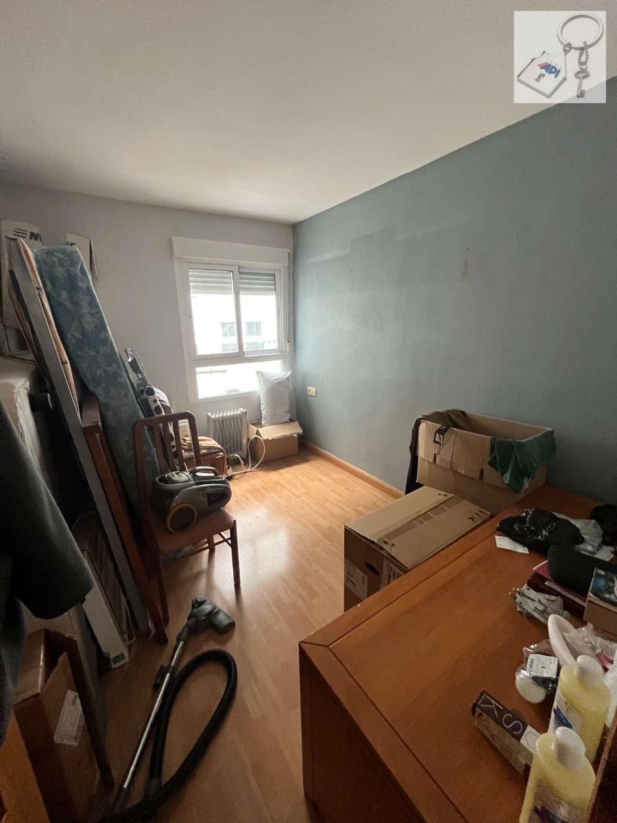 4 bedroom Beach Apartment for sale in Torrevieja - € 259,000 (Ref: 10012798)