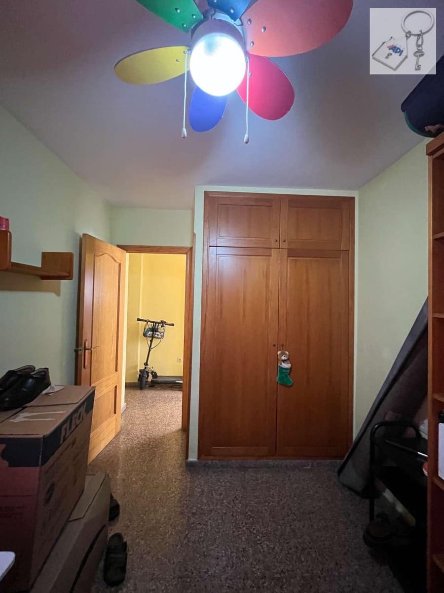 4 bedroom Beach Apartment for sale in Torrevieja - € 259,000 (Ref: 10012798)
