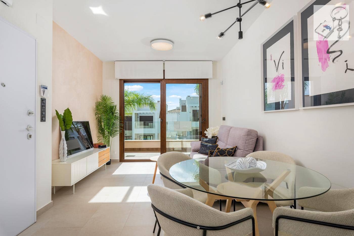 3 sypialnia Apartament przy plaży na sprzedaż w Torrevieja z basenem garażem - 330 000 € (Ref: 10021947)