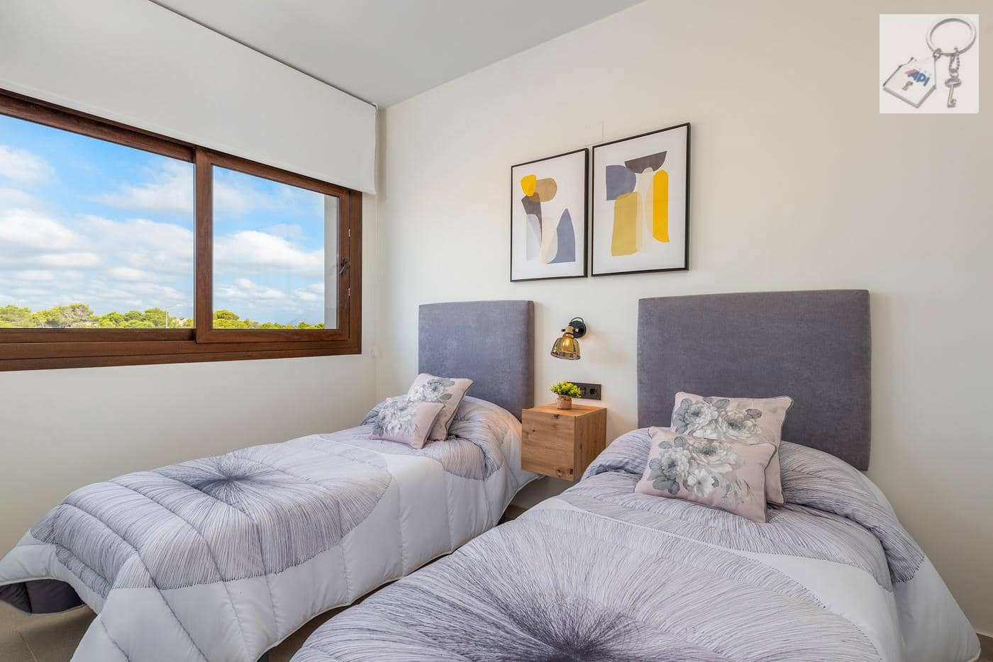3 sypialnia Apartament przy plaży na sprzedaż w Torrevieja z basenem garażem - 330 000 € (Ref: 10021947)