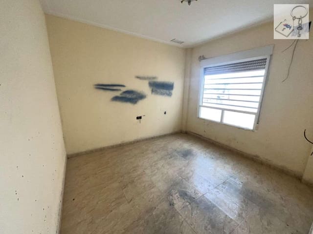 Piso de 3 habitaciones en Crevillente / Crevillent en venta - 80.000 € (Ref: 10057954)