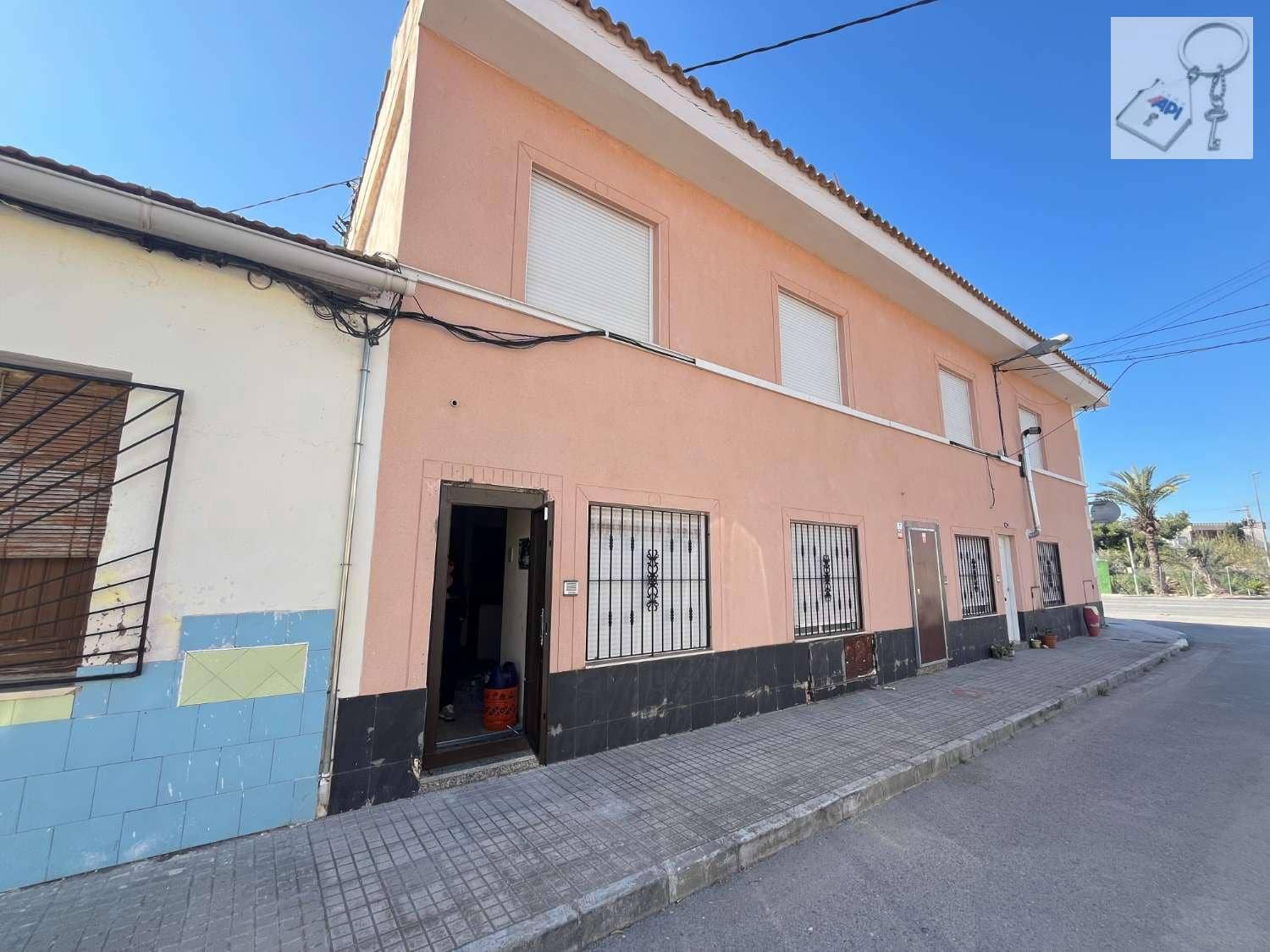 Piso de 3 habitaciones en Crevillente / Crevillent en venta - 80.000 € (Ref: 10057954)