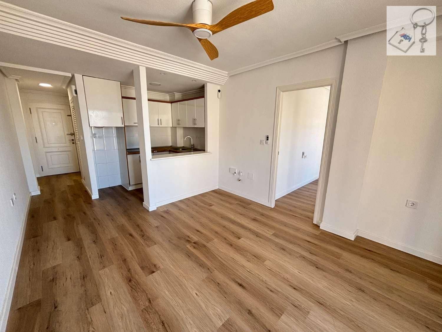 1 camera da letto Appartamento in vendita in Torrevieja con piscina - 129.500 € (Rif: 10074882)