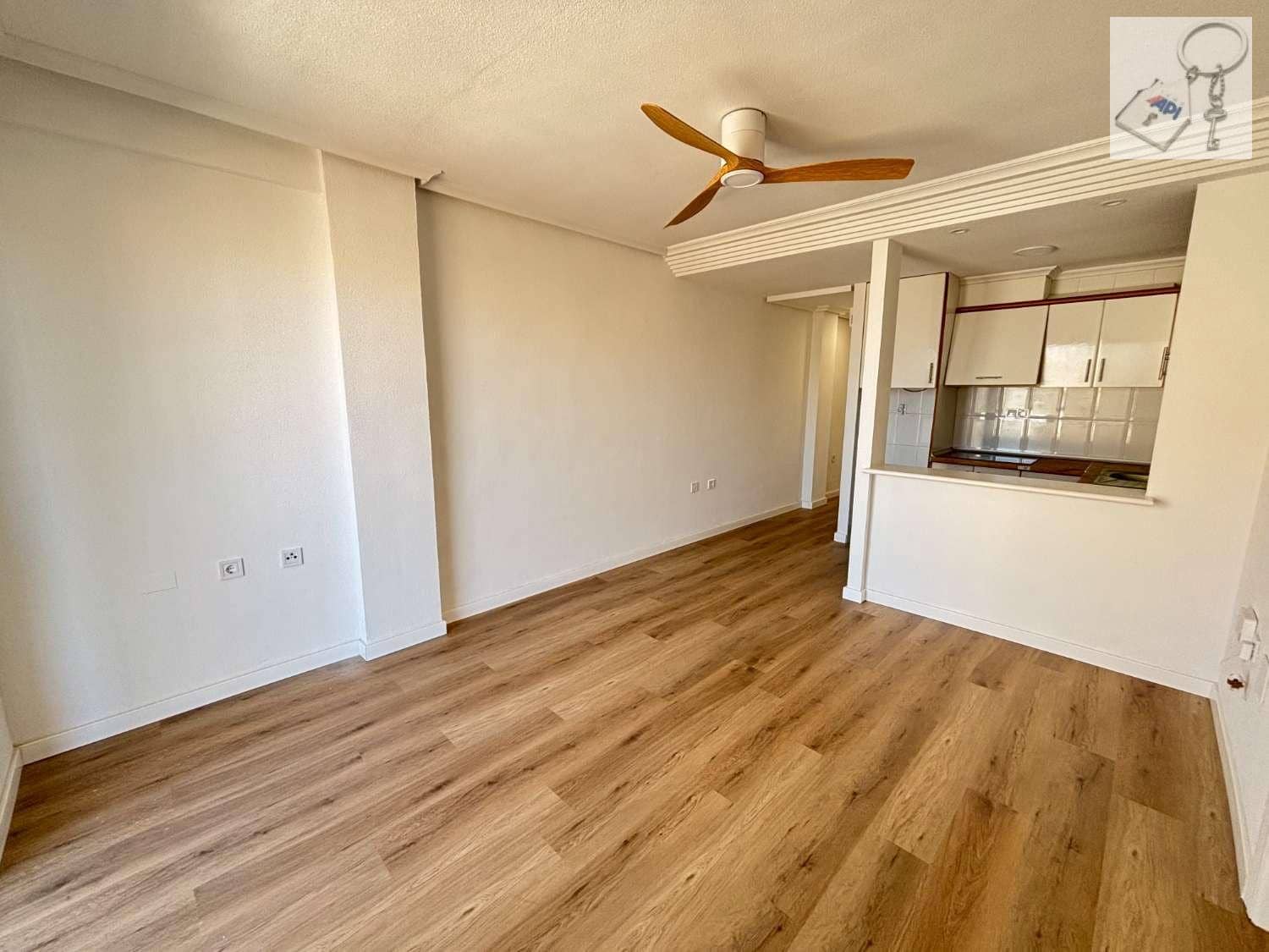 1 camera da letto Appartamento in vendita in Torrevieja con piscina - 129.500 € (Rif: 10074882)