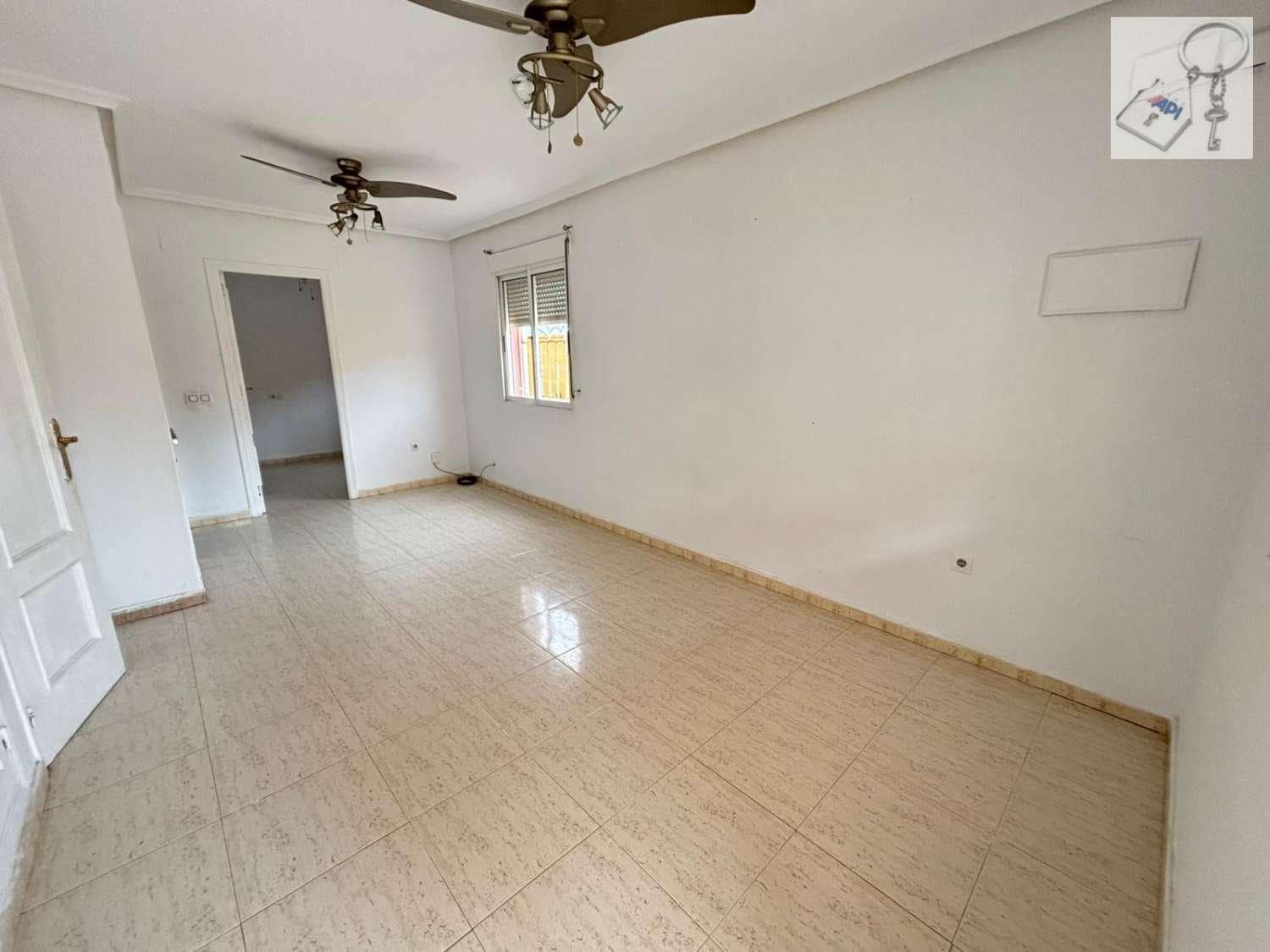 3 soverom Leilighet til salgs i El Chaparral med svømmebasseng garasje - € 160 000 (Ref: 10108691)