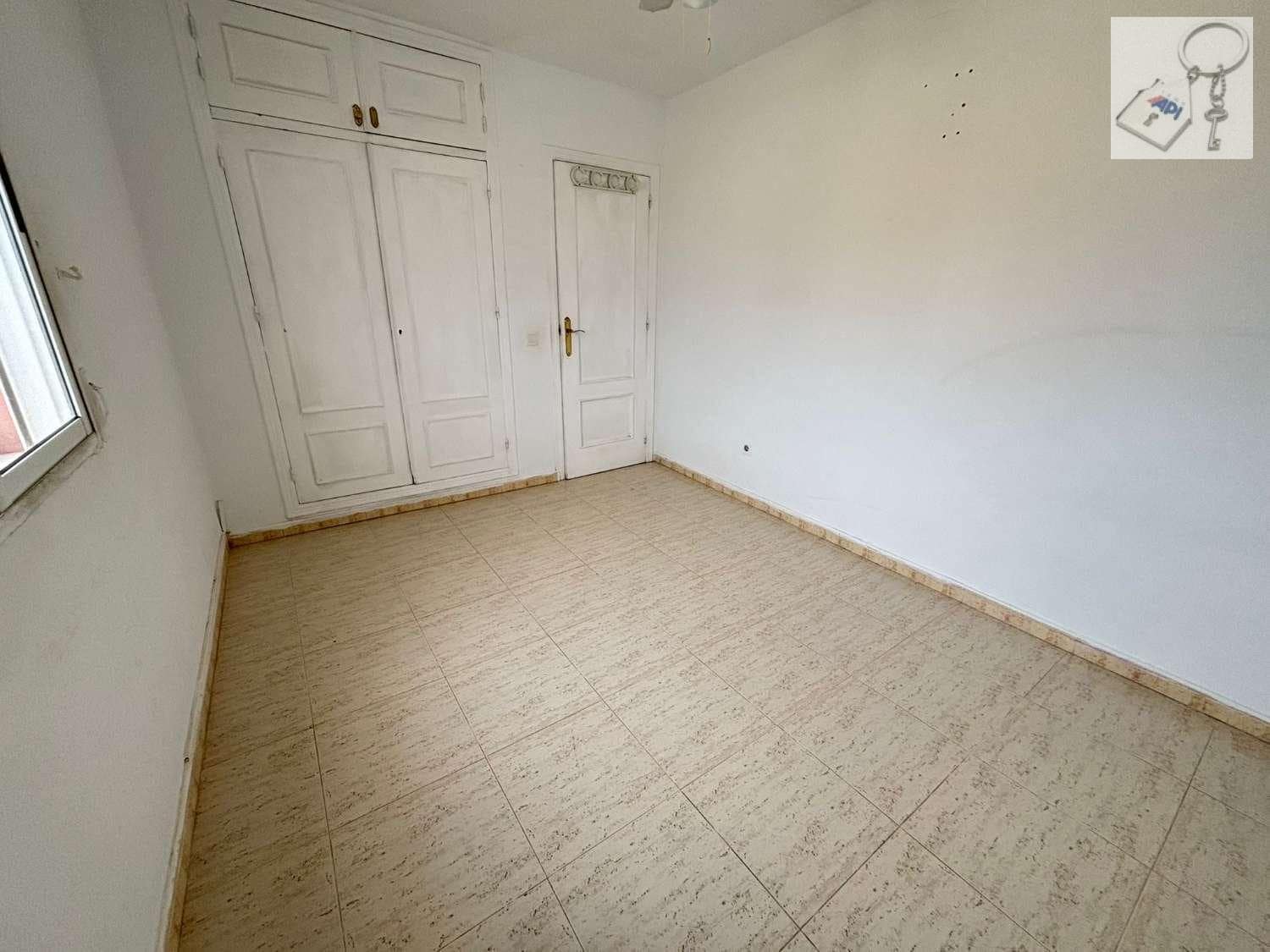 3 soverom Leilighet til salgs i El Chaparral med svømmebasseng garasje - € 160 000 (Ref: 10108691)