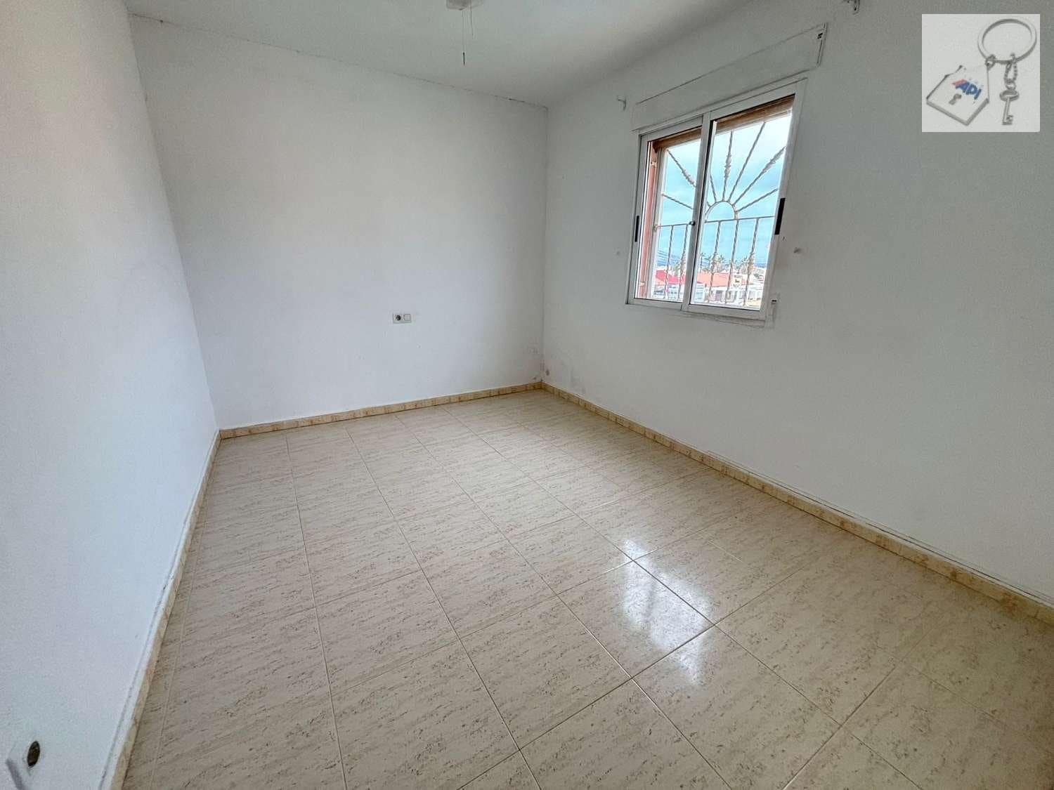 3 soverom Leilighet til salgs i El Chaparral med svømmebasseng garasje - € 160 000 (Ref: 10108691)